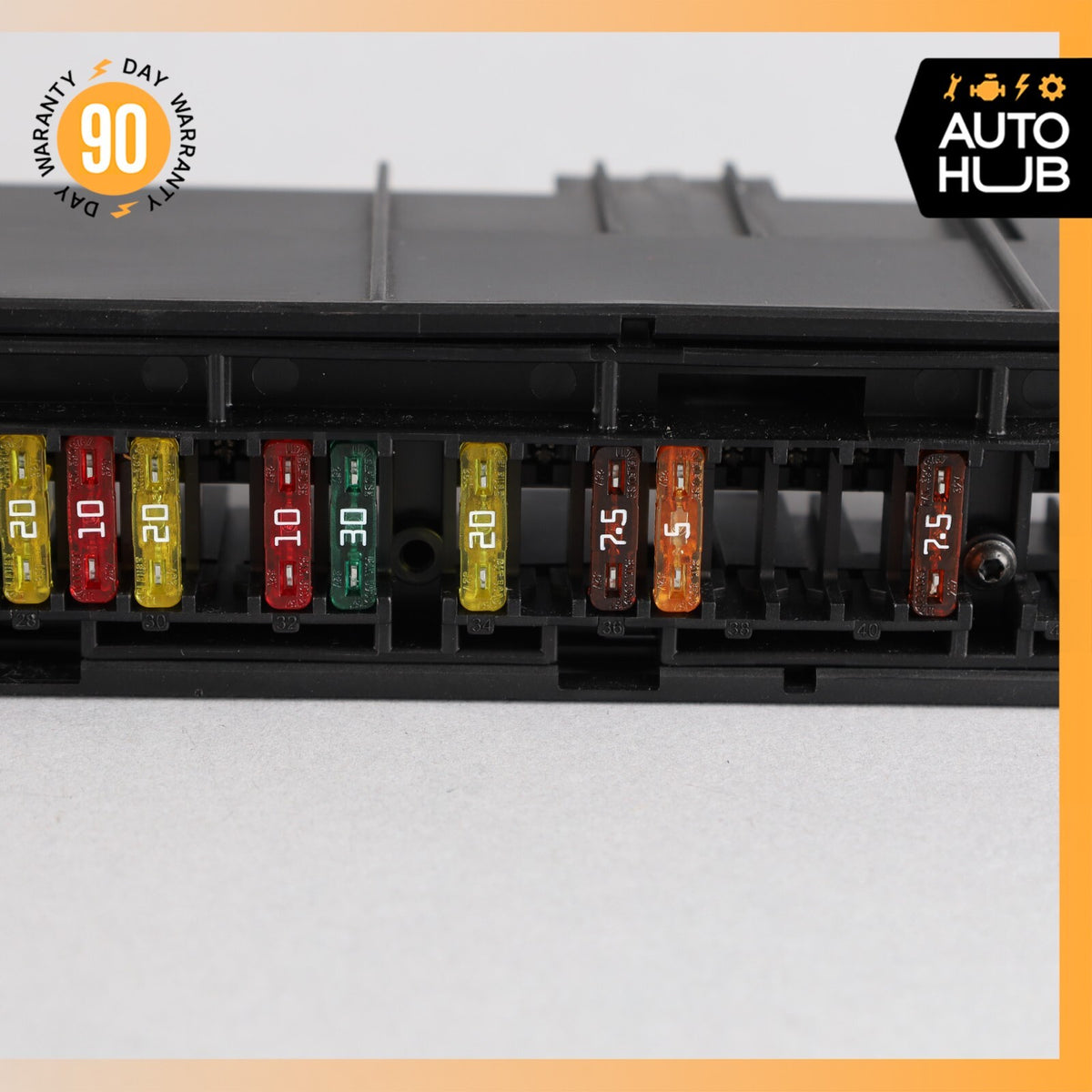 BMW E64 650i Front Dash Power Distribution Fuse Relay Box OEM 71k - photo 4