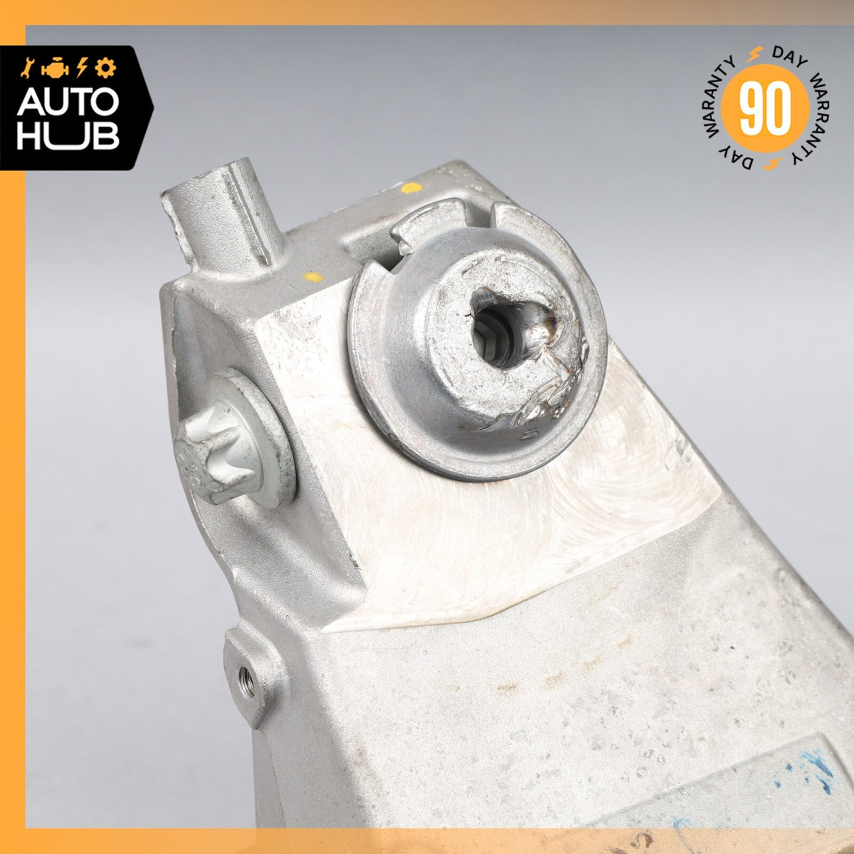 13-20 Mercedes R231 SL550 SL63 AMG Engine Motor Right Side Mount Bracket OEM - photo 2