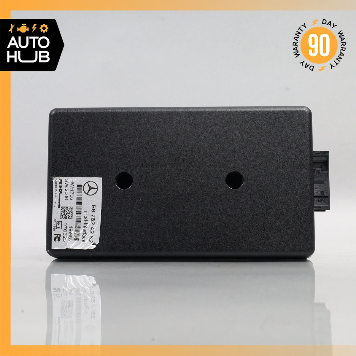07-13 Mercedes W209 CLK350 ML63 E350 Ipod Interface Control Module B67824252 OEM - photo 5