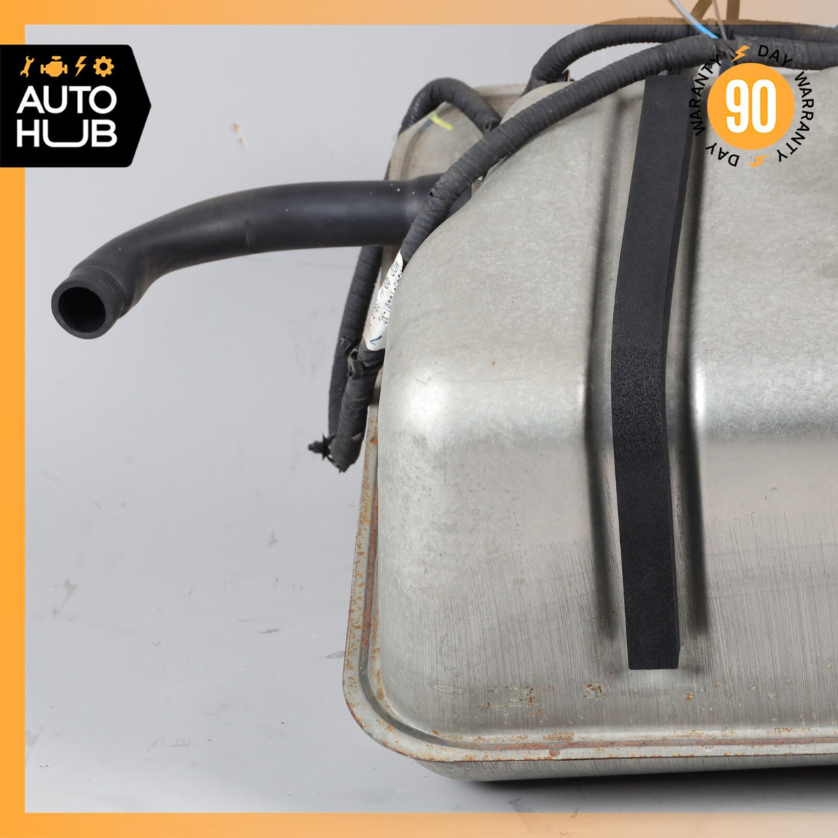 13-14 Aston Martin DB9 Gas Fuel Tank Reservoir Assembly OEM 35k - photo 2