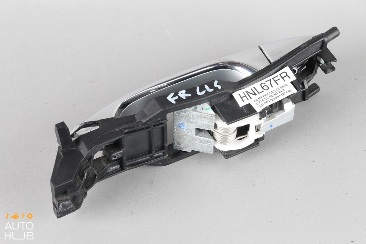 06-11 Mercedes W219 CLS500 CLS550 Exterior Door Handle Front Right Side OEM - photo 7