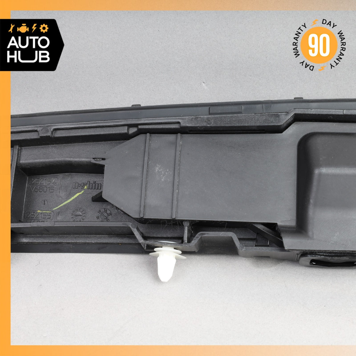 BMW G12 740Li Trunk Boot License Plate Light w/ Handle 7357105 OEM - photo 11