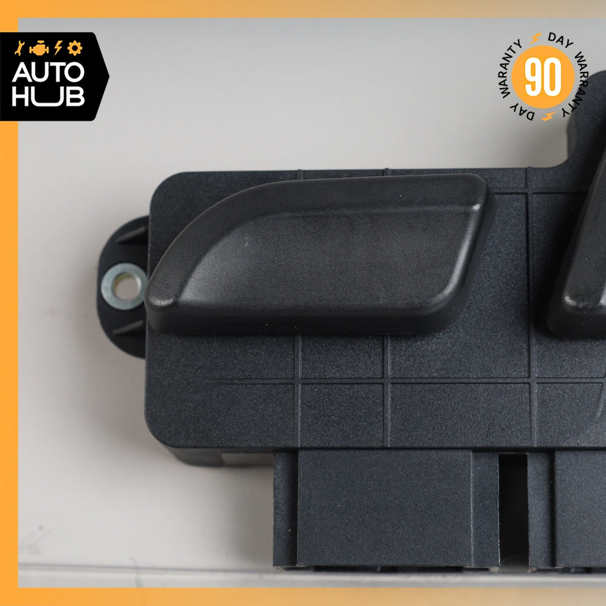 08-15 Audi 8J TT Front Left Seat Adjust Control Switch OEM - photo 4
