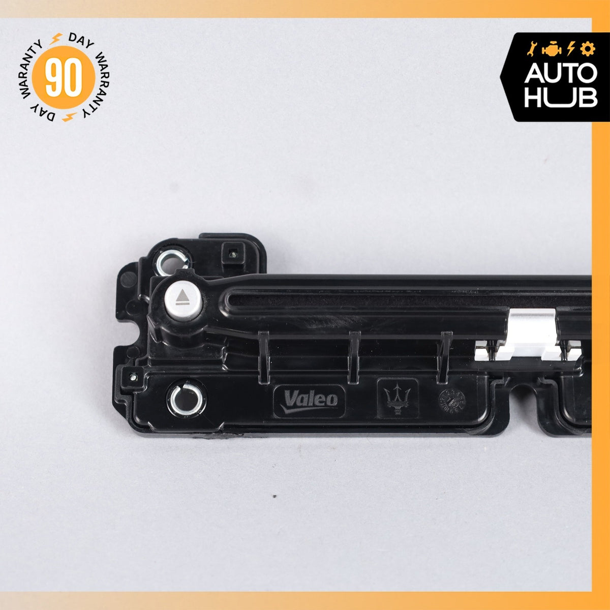 Maserati Quattroporte M156 S CD Changer Eject Control 670020772 OEM - photo 3