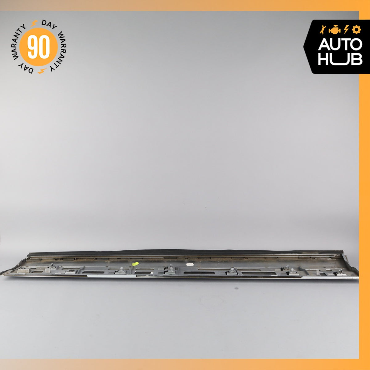 15-18 Porsche Cayenne 958 GTS Front Left Lower Door Molding Silver OEM - photo 15