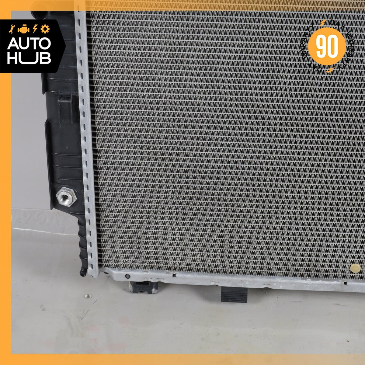 92-99 Mercedes W140 S500 400SEL Engine Water Cooling Radiator OEM - photo 12