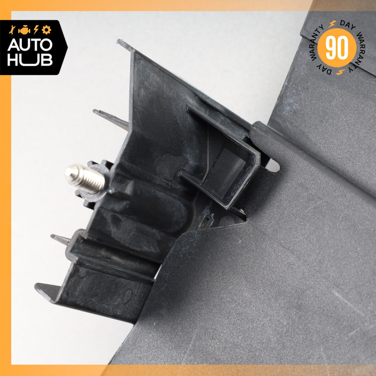 Porsche Macan 95B Battery Power Distribution Fuse Relay Box Cover OEM - photo 10