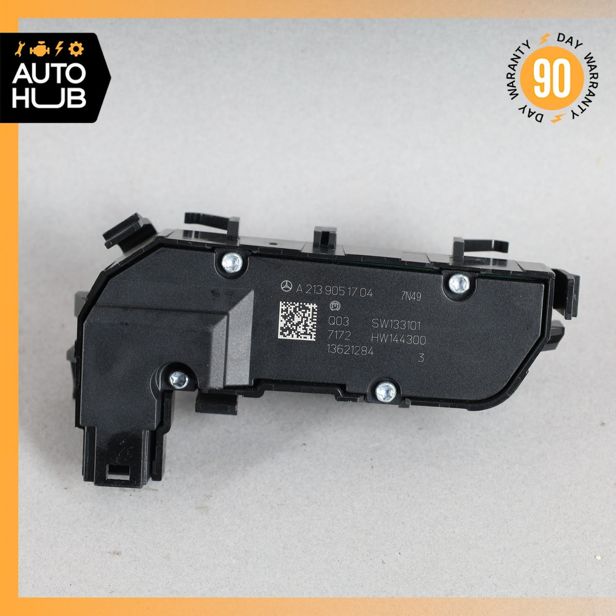 Mercedes W238 E400 Left Side Door Seat Heated / Vented Switch 2139051704 OEM - photo 4