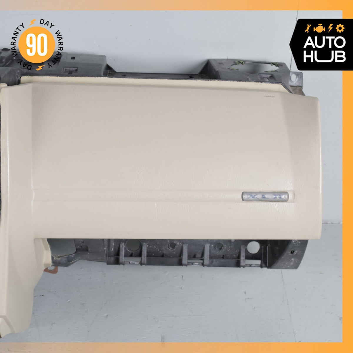 04-06 Cadillac XLR Dashboard Dash Board Panel 15913737 Beige OEM 80k - photo 5
