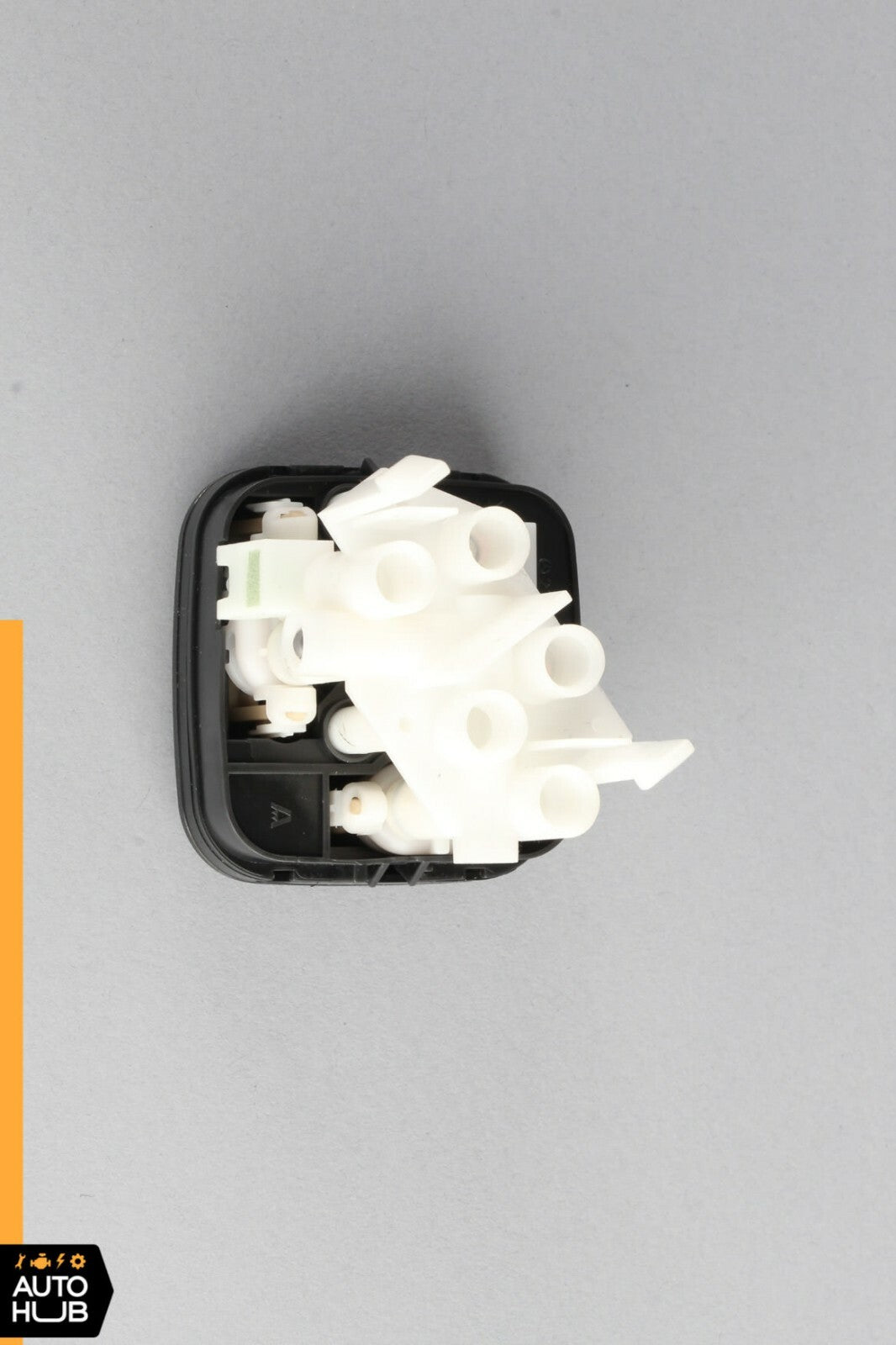03-09 Mercedes W211 E550 CLS500 Seat Lumbar Regulator Switch 2118000878 OEM - photo 5