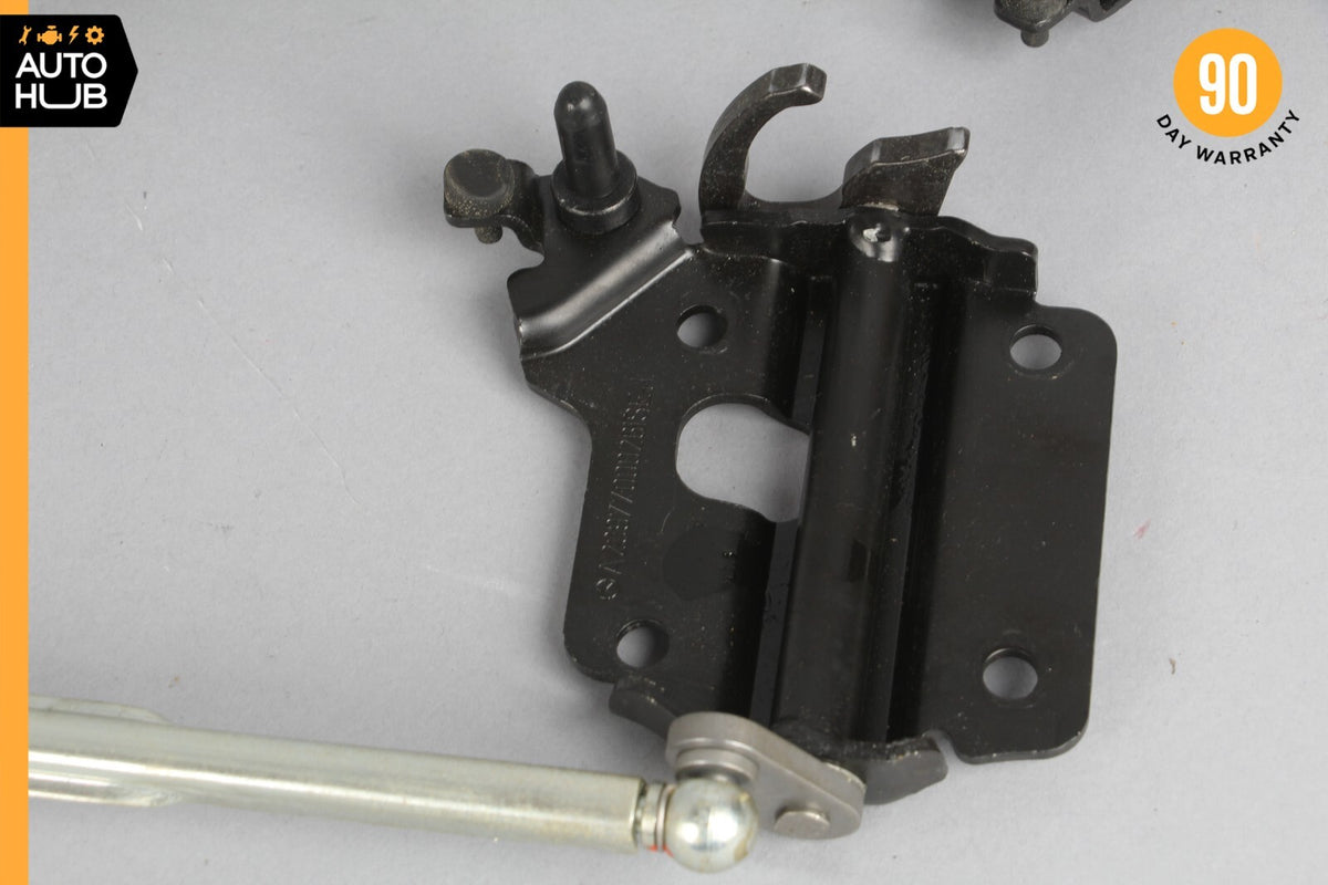 Mercedes W209 CLK350 E550 Convertible Front Top Roof Lock Latch Actuator OEM - photo 2