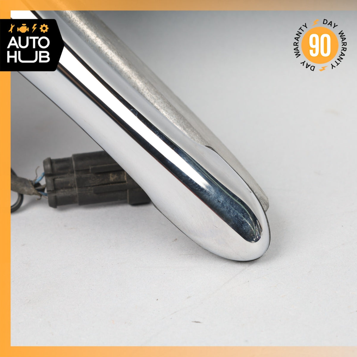 08-19 Maserati GranTurismo M145 Front Right Side Exterior Door Handle OEM - photo 4