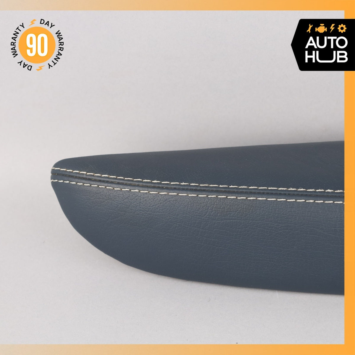 08-17 Maserati GranTurismo M145 Front Left Interior Door Panel Armrest OEM - photo 3