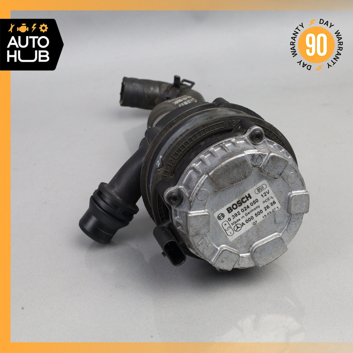Mercedes W242 B250e E400 E43 Auxiliary AUX Circulation Water Pump w/ Pipe OEM - photo 2