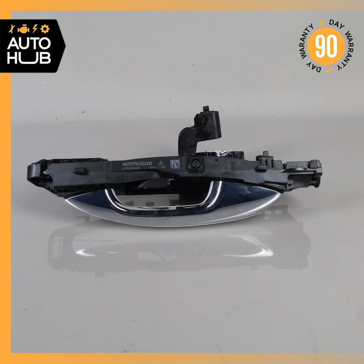Mercedes W205 C300 Rear Left Exterior Door Handle Keyless Go OEM - photo 4