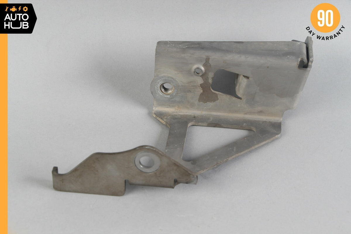 07-11 Mercedes W164 ML63 R63 AMG Left Engine Oil Cooler Mount Bracket 2515001131 - photo 9