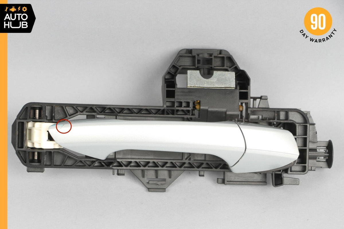 08-11 Mercedes W204 C63 C250 Right Side Exterior Door Handle Front or Rear 72k - photo 1