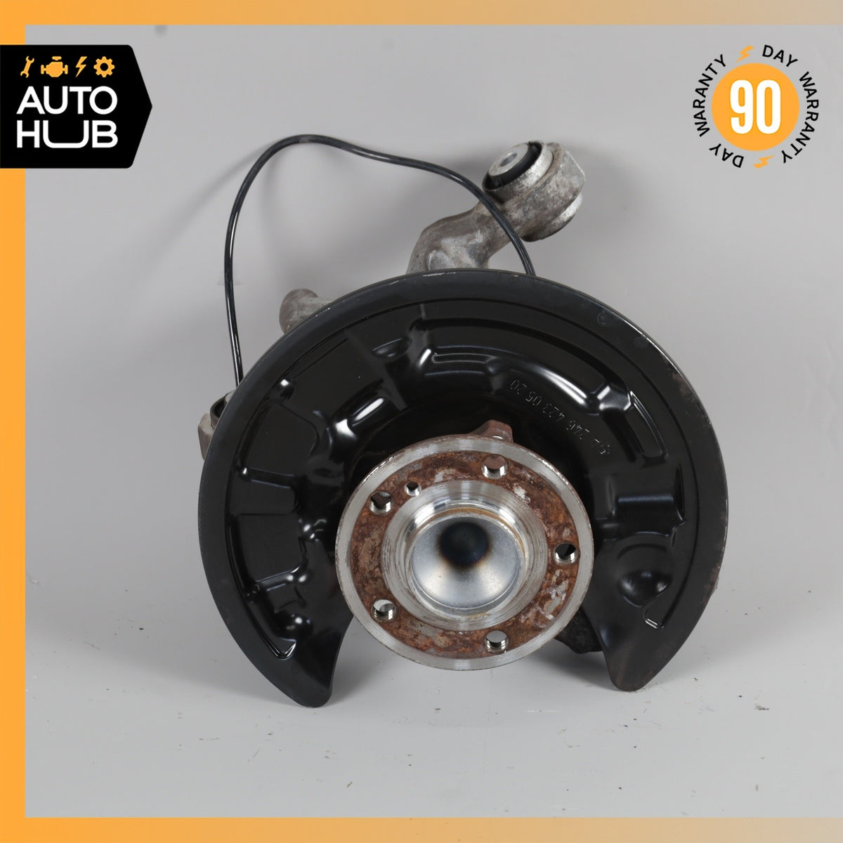 Mercedes W242 B250e Rear Right Side Spindle Knuckle Hub OEM - photo 2