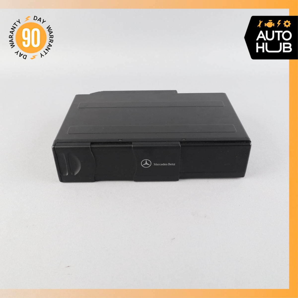 05-09 Mercedes R230 SL550 CLK550 CLK350 C240 C320 CD Changer 6 Disk Player OEM - photo 1
