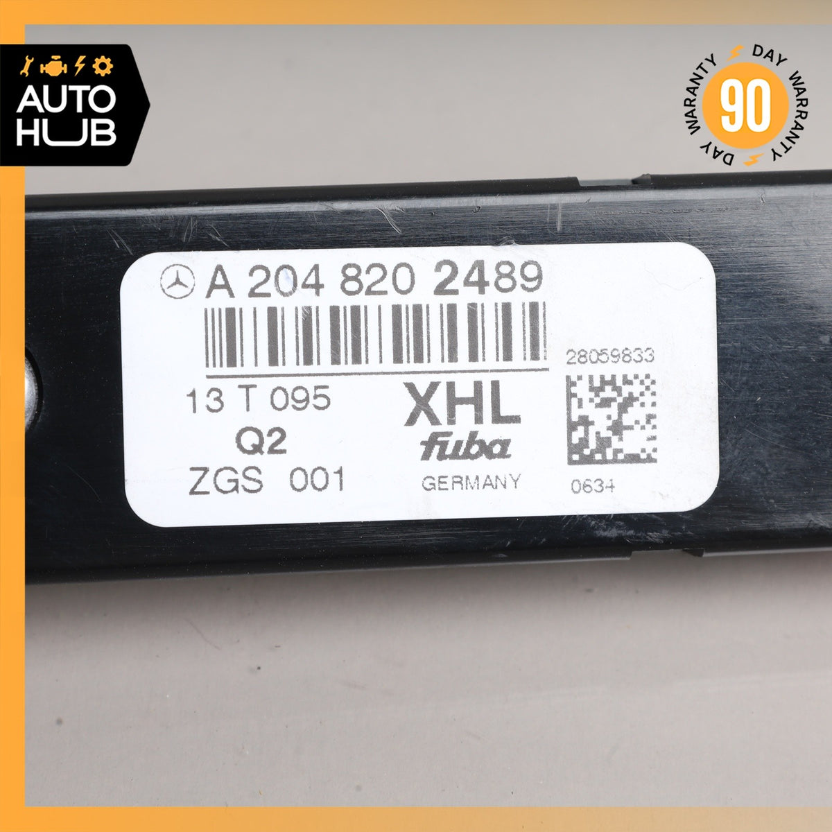 Mercedes X204 GLK350 Rear Antenna Amplifier Amp  2048202489 OEM - photo 2