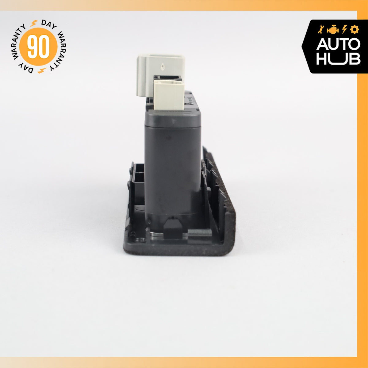 17-23 Alfa Romeo 949 Stelvio Center Console USB AUX Jack Adapter Socket OEM 50k - photo 7