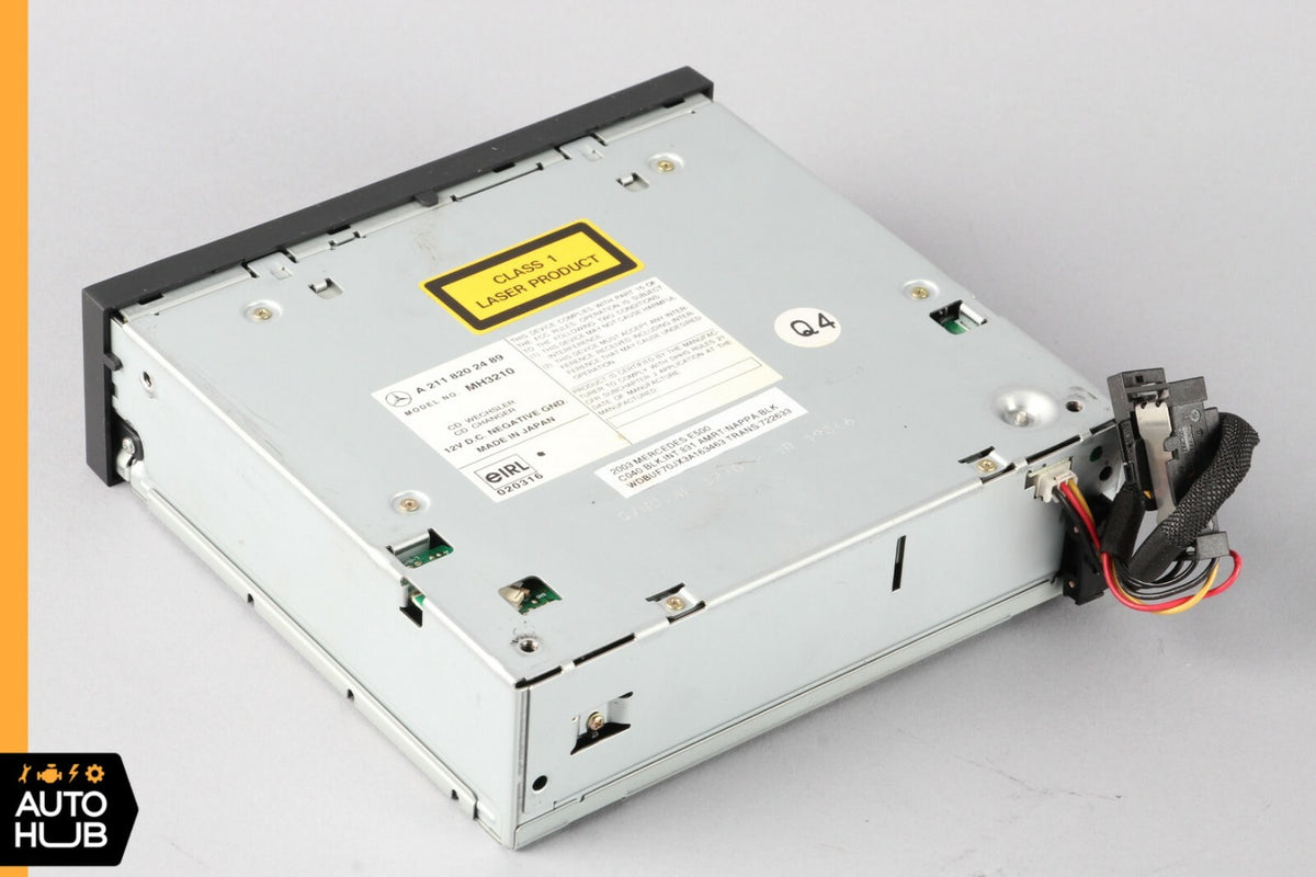03-12 Mercedes W211 E500 CLS500 Radio 6 Disk CD Changer Player 2118202489 OEM - photo 6