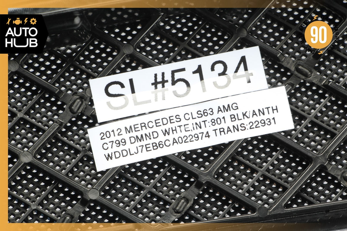 12-18 Mercedes W218 CLS63 CLS400 Rear 3RD Third Brake Stop Light Trim Black OEM - photo 12