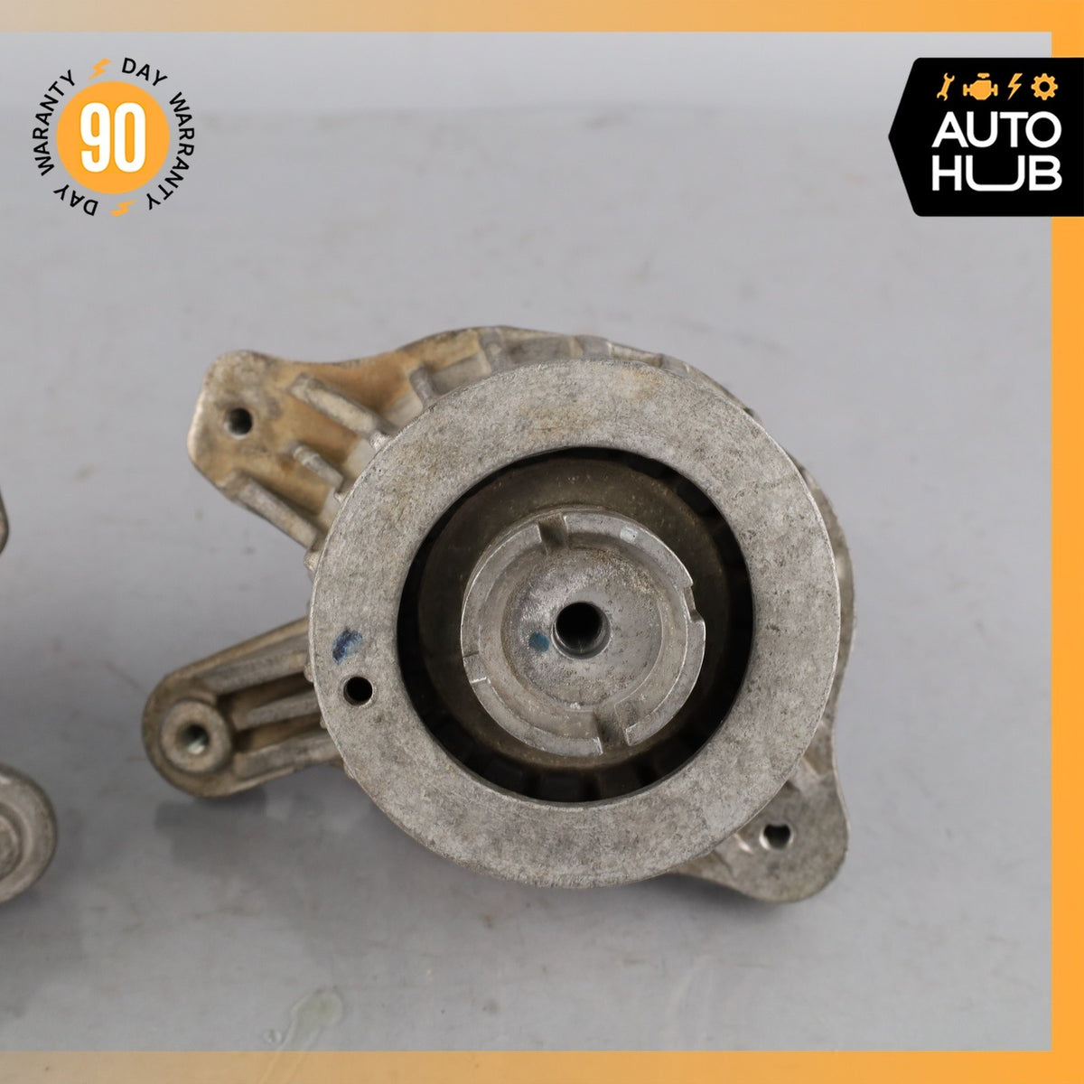 Mercedes W213 E300 RWD Front Left & Right Engine Mount Set OEM - photo 3