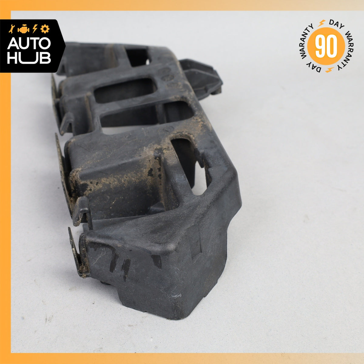 Porsche Cayenne 958 Rear Right Side Bumper Cover Bracket 7P5807484D OEM - photo 3