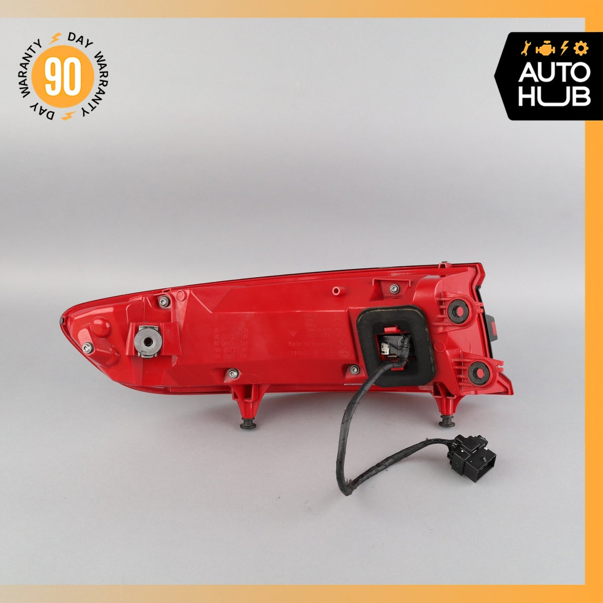 15-18 Porsche Macan 95B S GTS Right Side Outer Tail Light Lamp 95B945096N OEM - photo 11