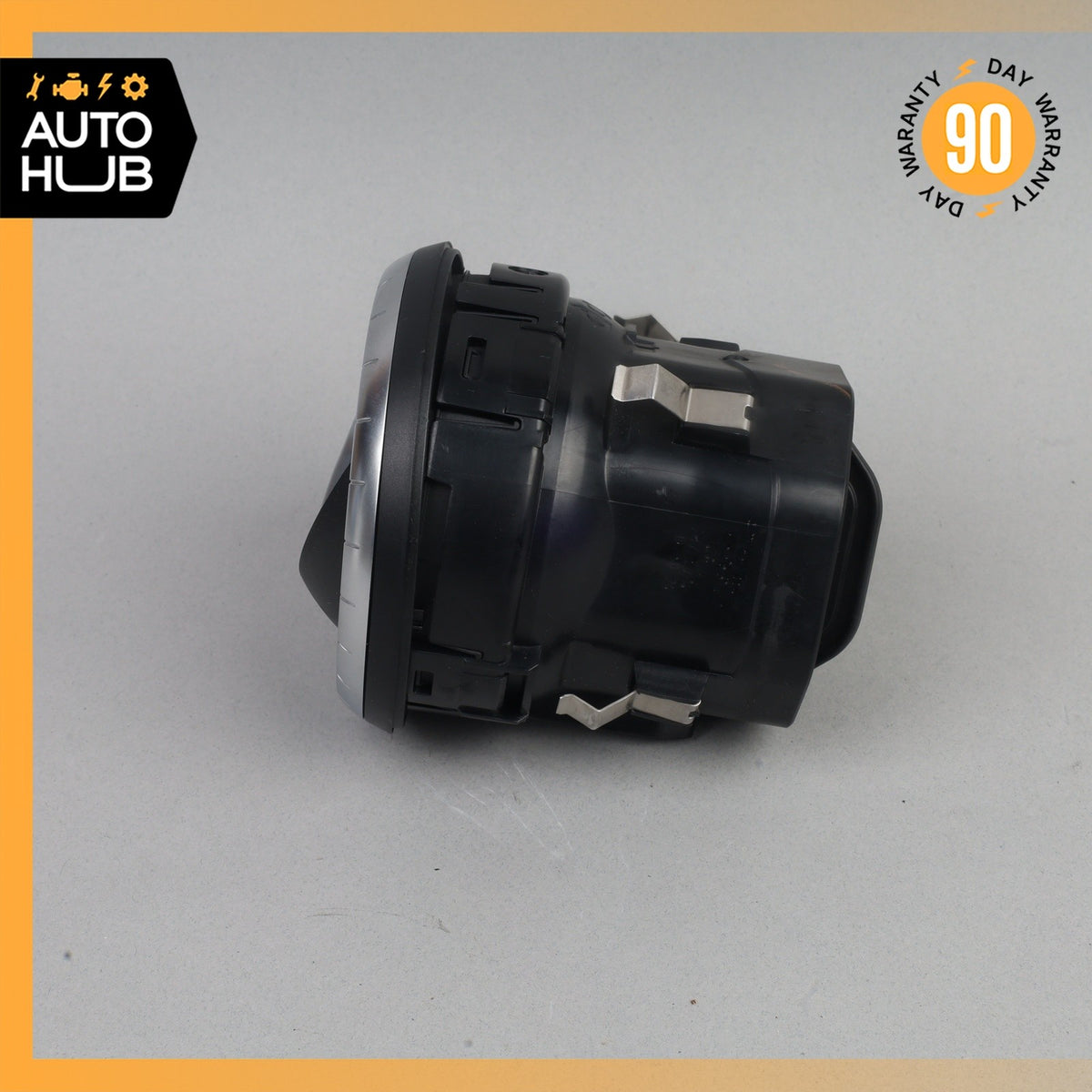 Mercedes W117 CLA250 Front Left Or Right Dash AC A/C Air Vent OEM - photo 3