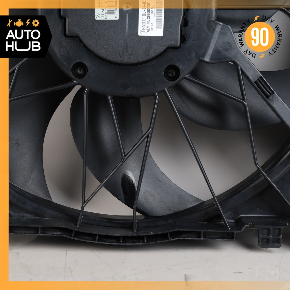 Mercedes W209 CLK350 Engine Motor Cooling Radiator Fan Assembly OEM - photo 19