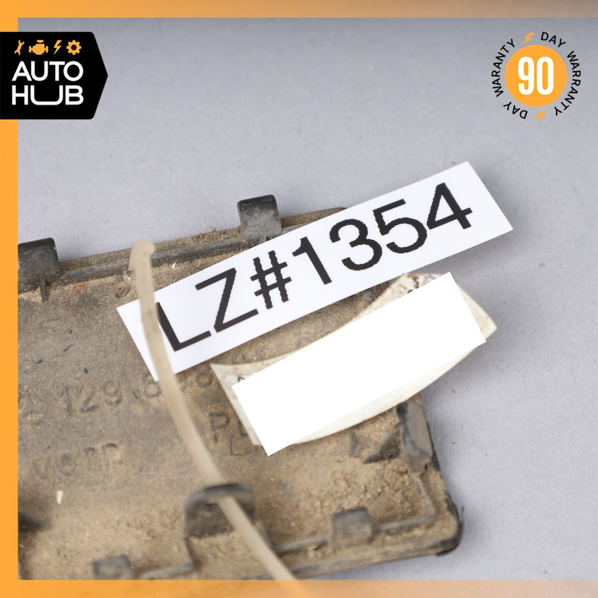 90-95 Mercedes R129 SL500 300SL Front Left or Right Rocker Panel Trim Plug OEM - photo 8