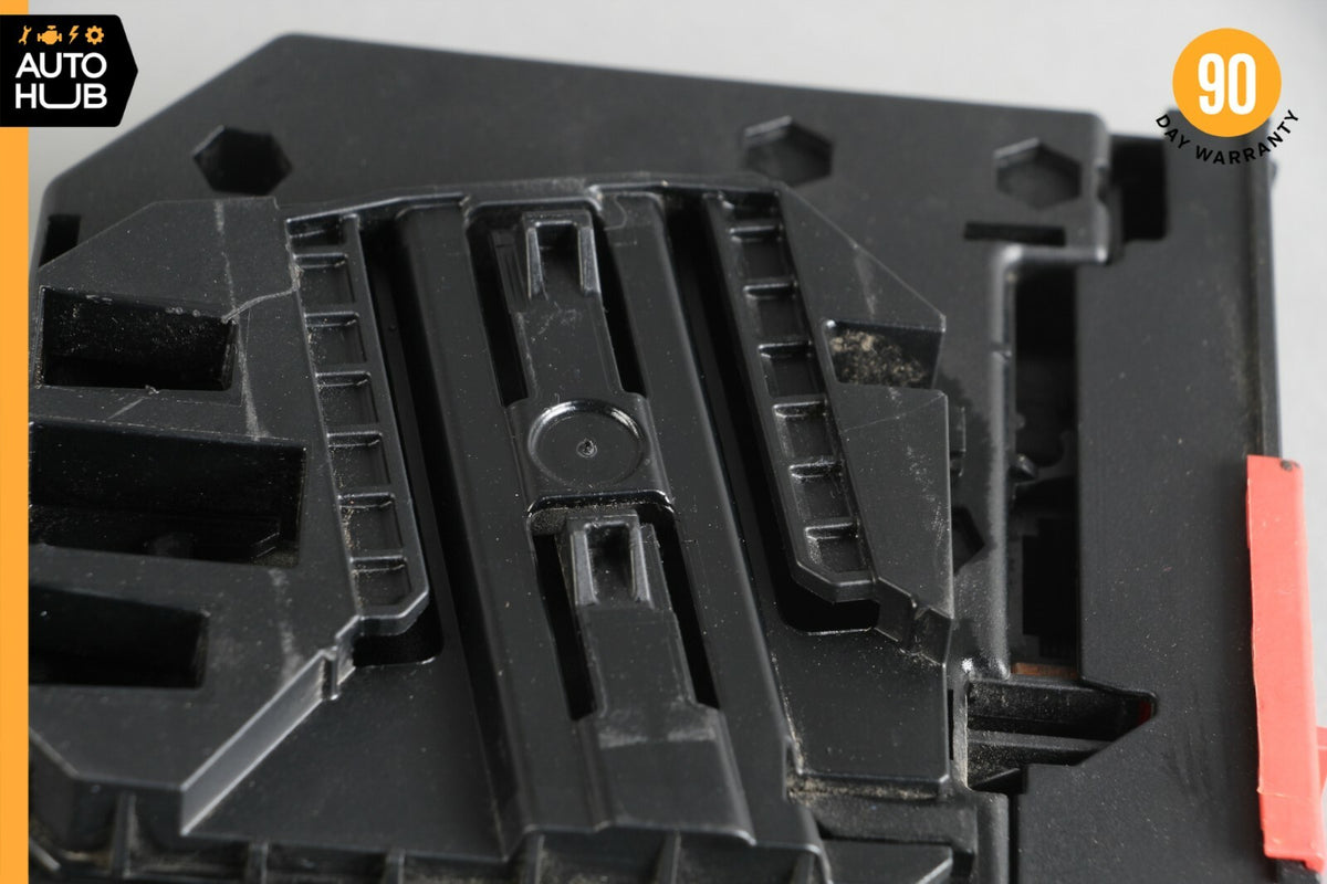 12-16 Mercedes R172 SLK350 Fuse Relay Box Junction Terminal Connector OEM 59k - photo 6