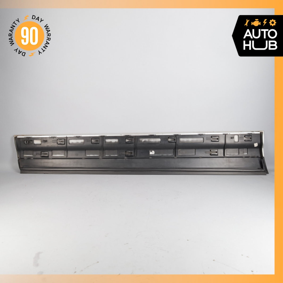 11-18 Porsche Cayenne 958 Front Right Side Lower Door Molding Silver OEM - photo 9