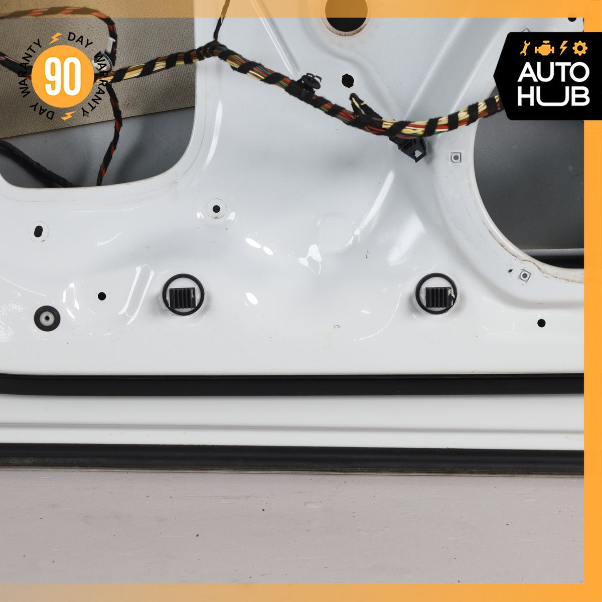 15-26 Porsche Macan 95B GTS Front Left Driver Door Shell White 95B831021 OEM - photo 18