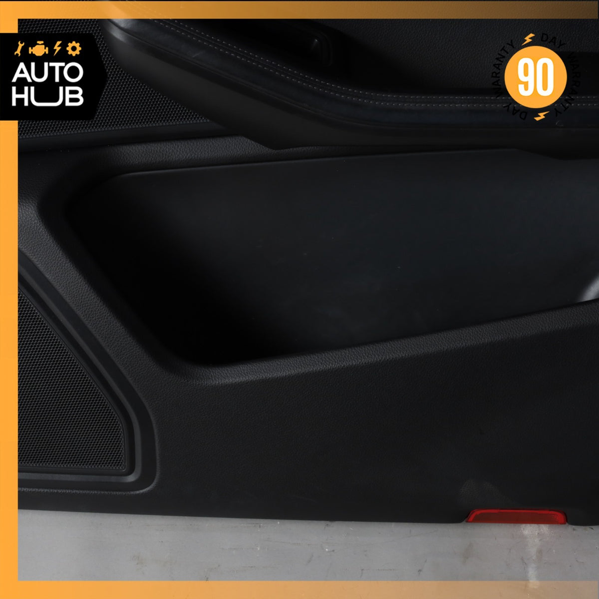 15-24 Porsche Macan 95B Front Right Passenger Side Interior Door Panel OEM - photo 7
