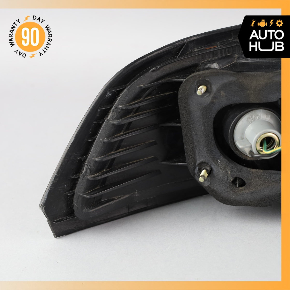 97-04 Aston Martin DB7 Vantage Rear Right Passenger Side Tail Light Lamp OEM 38k - photo 16