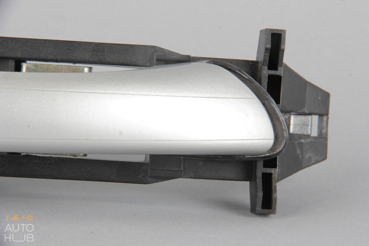 01-04 Mercedes W203 C230 C320 C350 Front Right Exterior Door Handle Silver OEM - photo 6