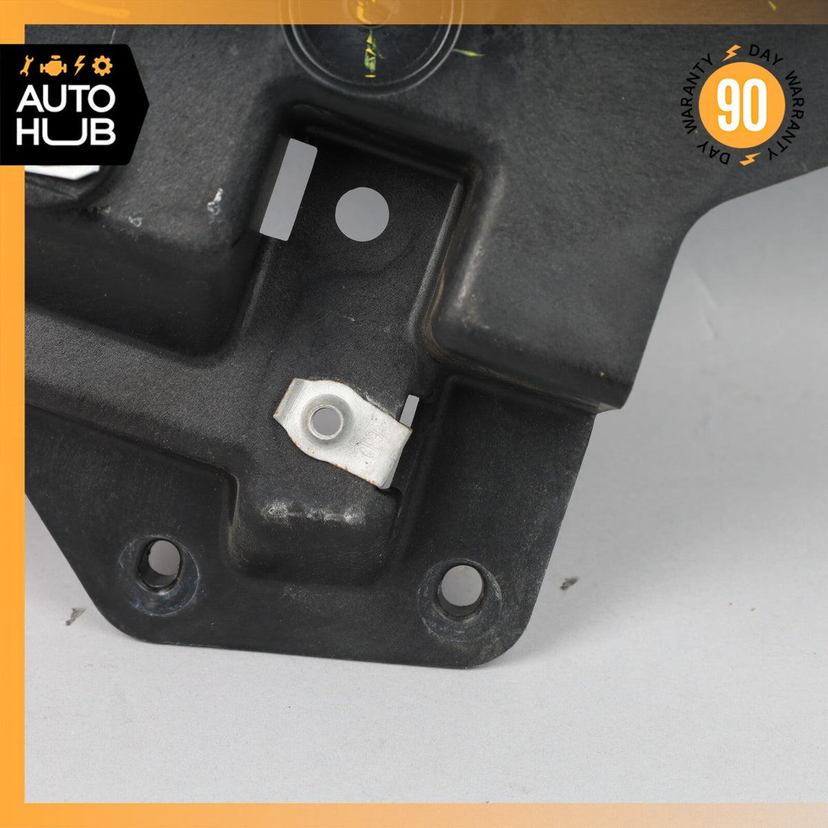 04-09 Cadillac XLR / Corvette Engine Control Module Bracket 10307440 OEM 51k - photo 10