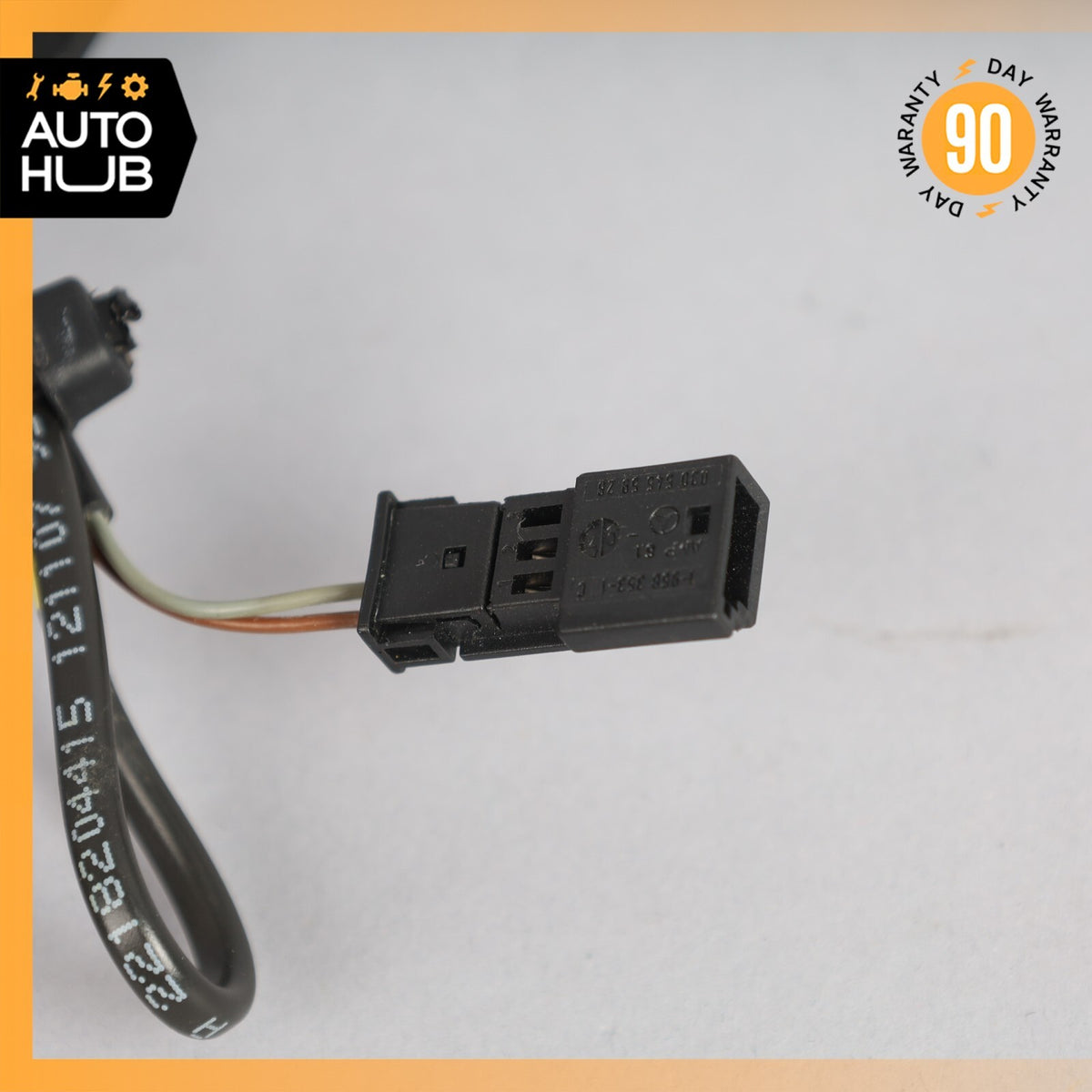 07-14 Mercedes W216 CL550 CL63 AMG Rear Left or Right Seat Belt Buckle OEM - photo 4