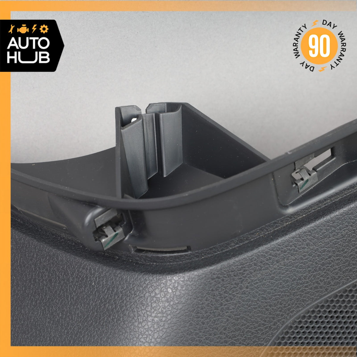 Porsche Macan 95B Rear Left D-Pillar Cover Panel Trim Black w/ Speaker OEM - photo 10