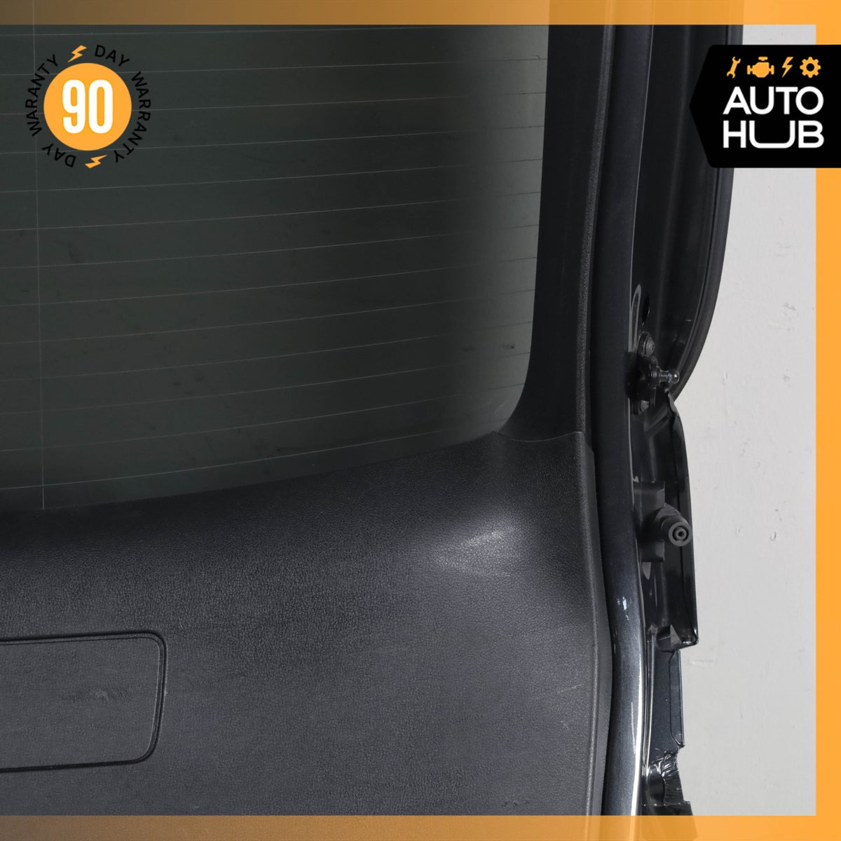 15-18 Porsche Macan 95B Trunk Lid Liftgate Tailgate Hatch Shell w/Spoiler OEM - photo 18