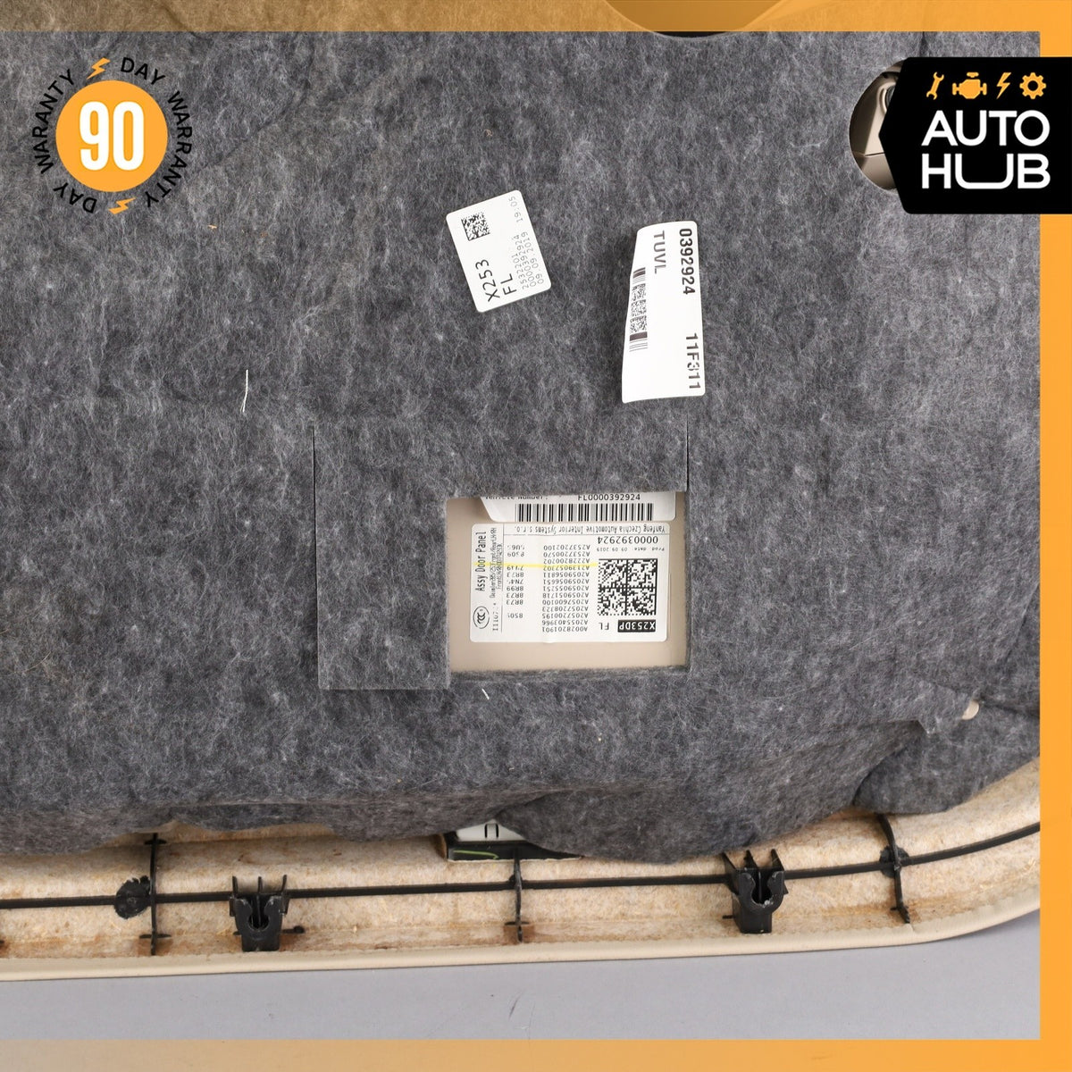 16-23 Mercedes X253 GLC300 GLC300e Front Left Side Interior Door Panel OEM - photo 19