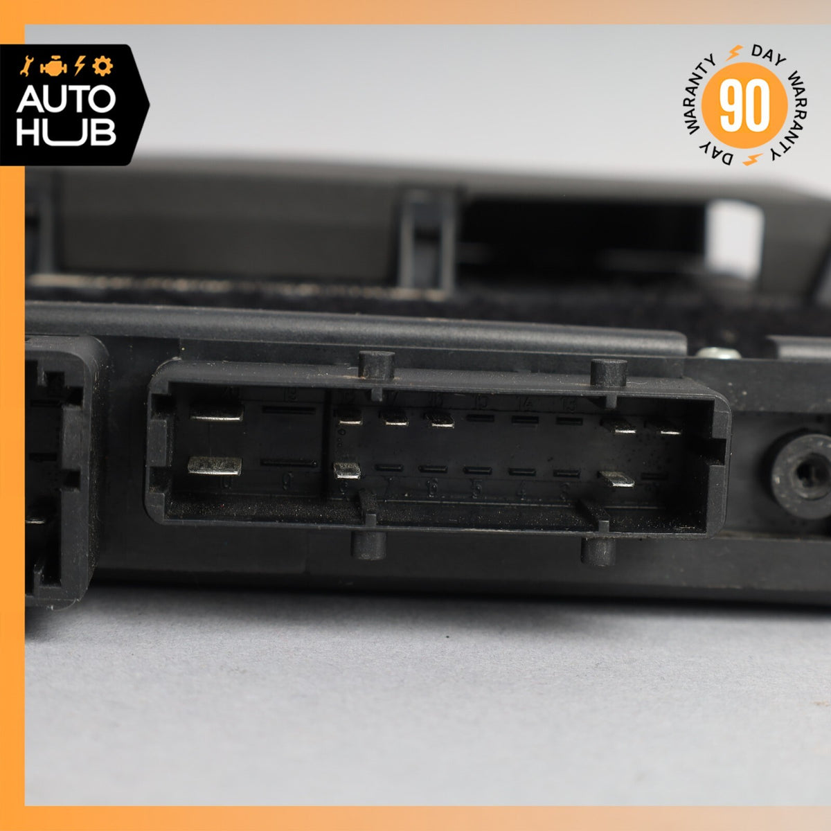 Mercedes R230 SL500 SL55 AMG Under Seat Control Module Left Driver Side OEM - photo 7