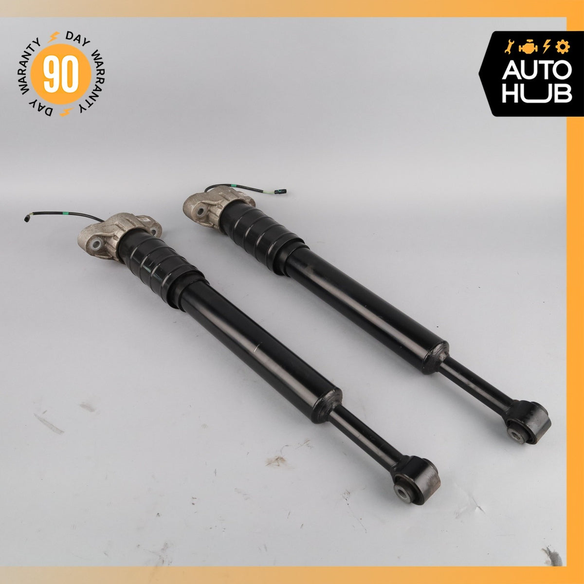 Maserati Ghibli Shock Strut Absorber Rear Left And Right Set 670008900 OEM - photo 15