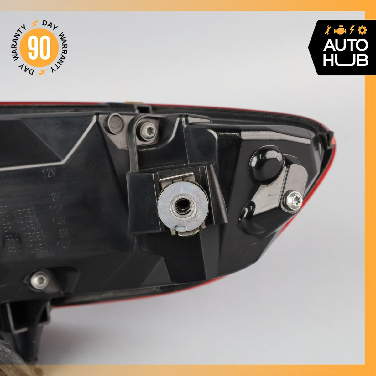 15-18 Porsche Macan 95B GTS Left Side Outer Tail Light Lamp 95B945095C OEM - photo 15