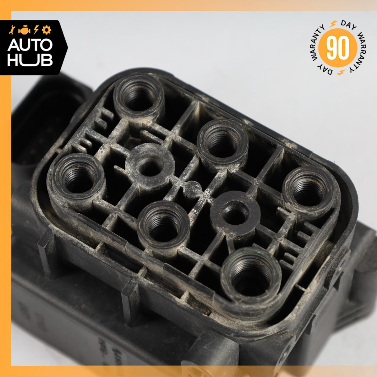 06-20 Mercedes X164 GL550 S550 Airmatic Air Pneumatic Suspension Valve Block OEM - photo 3