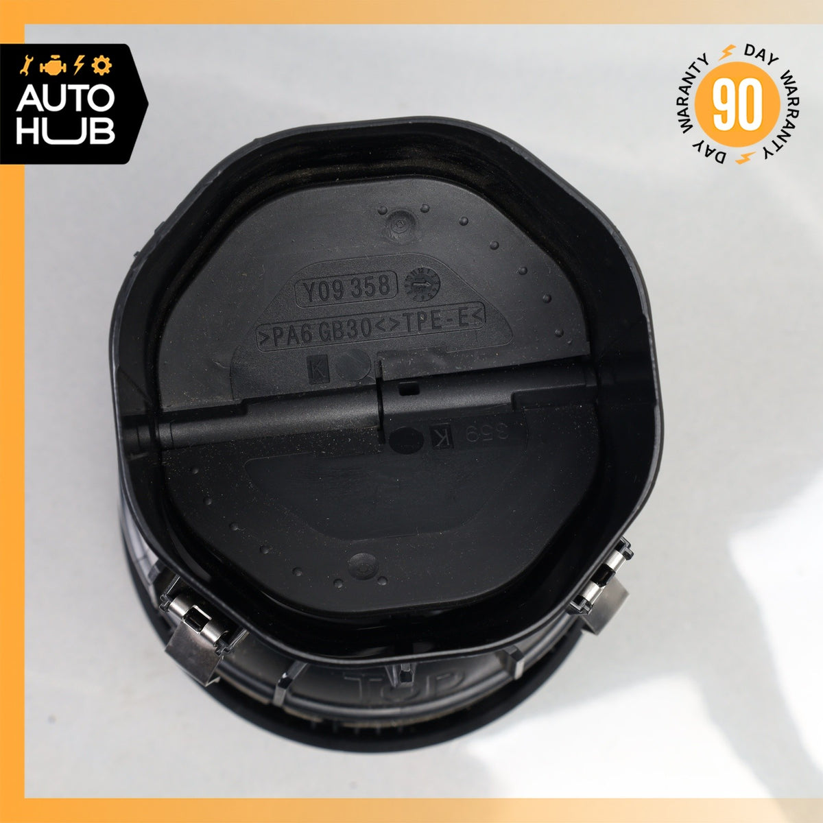Mercedes W242 B250e Front Center Dashboard A/C Air Vent OEM - photo 6