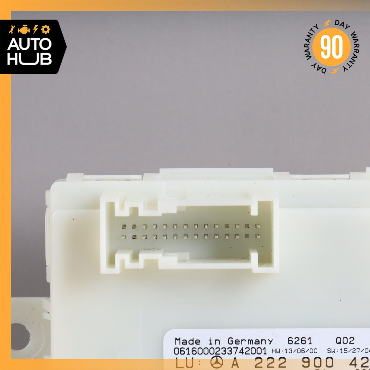 Mercedes X253 GLC300 Keyless Go Entry Control Module 2229004213 OEM - photo 6